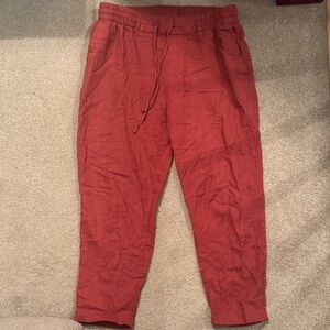Old Navy Women’s Red Cropped Pants
